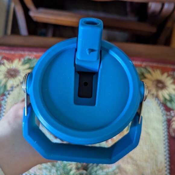 Stanley Water Bottle, Blue Teal, Top Handle - Picture 6 of 7